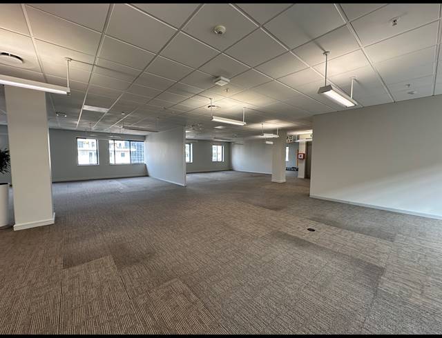 778M² OFFICE TO LET IN SANDTON CENTRAL